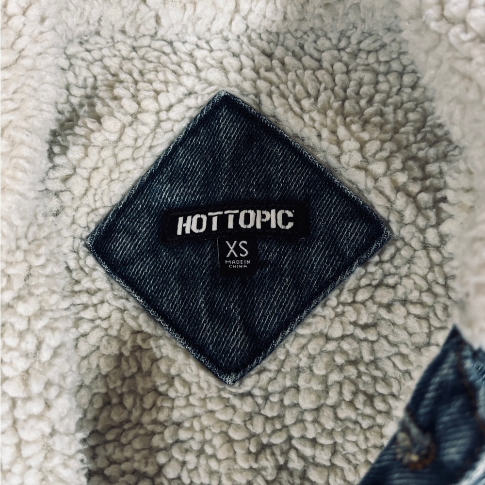 Hot Topic Sherpa Jean Jacket Size XS Gorpcore Casual blokecore retro boho - Picture 5 of 5